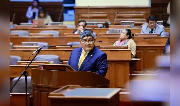 Congreso: exigen renuncia del ministro de Energía y Minas, Rómulo Mucho, por Ley MAPE