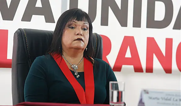 Suspendida jueza María Vidal se aferra a medida cautelar exprés