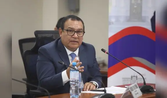 Alberto Otárola sobre cirugía de Dina Boluarte: "Me dijo que iba a ser una intervención a la nariz por problemas respiratorios"