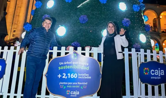 Caja Arequipa ilumina la Navidad con árbol sostenible