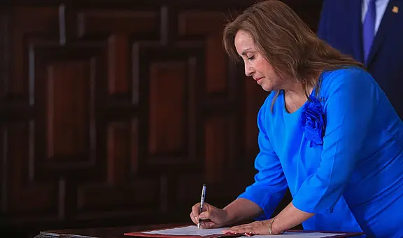 Dina Boluarte: Fiscalía pedirá los registros médicos de la presidenta tras la investigación por abandono de cargo