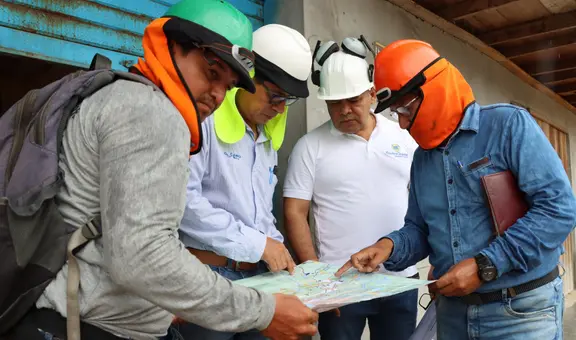 Presidente de directorio de Electro Oriente supervisa avance de obras de electrificación para más de tres mil familias en Loreto