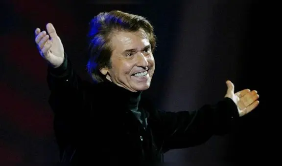 "Raphael ha sufrido un episodio transitorio de confusión y no un ictus"