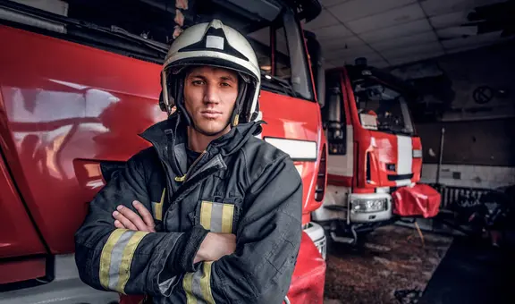 Cuánto gana un bombero en Estados Unidos al año: California es el estado que más paga por hora