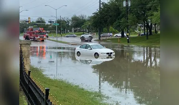 El norte de Texas enfrenta amenaza de lluvias, inundaciones repentinas y posibles tornados, según NWS