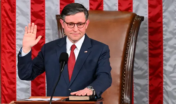 El republicano Mike Johnson es reelegido como presidente de la Cámara de Representantes de EE. UU. con 218 votos