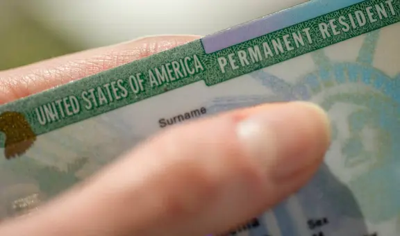 Green Card 2025: los "inmigrantes especiales" que podrán obtener la residencia permanente en Estados Unidos