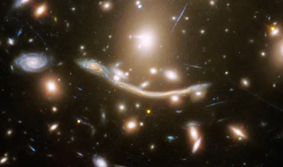 El telescopio James Webb descubre un ‘dragón cósmico’ en el espacio a millones de años luz de la Tierra