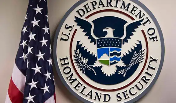 Nueva ley en 2025: el documento que todos los ciudadanos deberán tener para viajar fuera de EE. UU., según el DHS