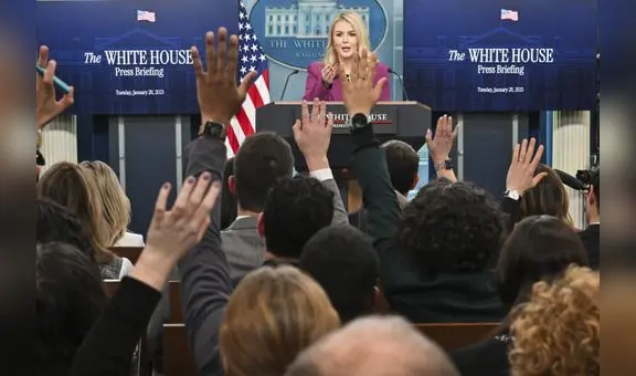 La Casa Blanca confirma que influencers y podcasters tendrán acceso a la sala de prensa oficina de Estados Unidos