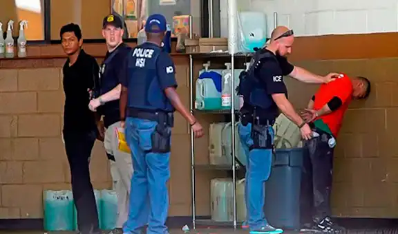 Inmigrantes indocumentados en Los Ángeles temen salir por redadas de ICE: comerciantes preocupados por bajas ventas ante operativos