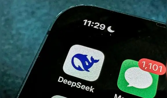 Australia prohíbe la instalación y el uso de DeepSeek, el modelo chino de IA: "Un riesgo inaceptable”