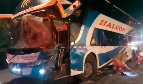 Accidente en la Carretera Central: bus que se dirigía a Lima choca contra camión y conductor queda gravemente herido