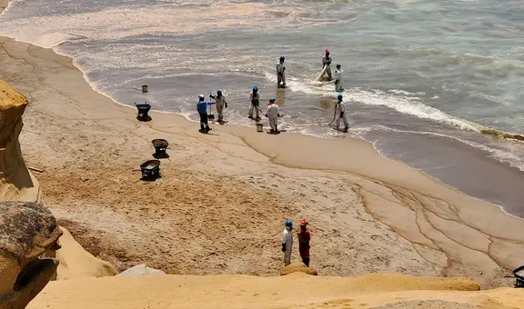 Talara: pesca y turismo siguen paralizados tras último derrame de petróleo en Lobitos