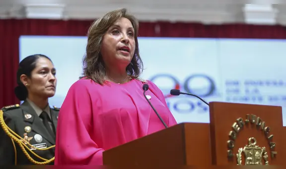 Dina Boluarte se enfrenta a la prensa y anuncia que realizará "un calendario de las mentiras que le inventan a diario”