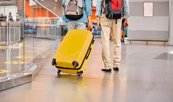 ¡Alerta en aeropuertos! EE.UU. prohíbe este objeto en tu maleta y llevarlo te costará una enorme multa