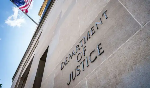 Departamento de Justicia de EE. UU. inicia demanda contra Nueva York por políticas que protegen a inmigrantes