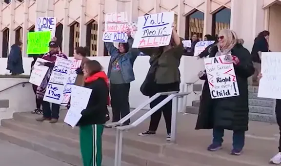 Distrito escolar de California crea planes para apoyar a inmigrantes ante posibles redadas del ICE