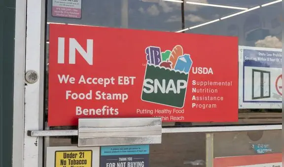 Cupones SNAP 2025: esta es la lista actualizada de productos que no puedes comprar en Estados Unidos