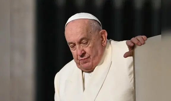 El Vaticano confirma "leve mejoría" en la salud del papa Francisco tras análisis de sangre y se encuentra "estable"