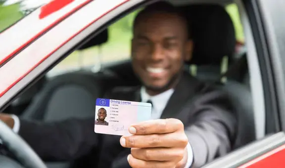 Licencia de conducir (DL) de California: cuánto cuesta y cómo sacar el permiso de instrucción para mayores de 18 años en EE. UU.