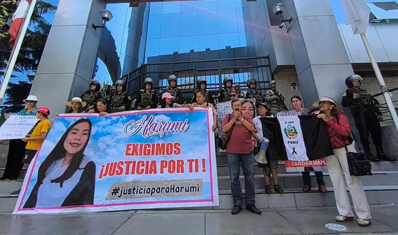 Tragedia en Trujillo: familia de Harumi Carbajal cuestiona comunicación de Real Plaza y exige justicia en exteriores del Ministerio Público
