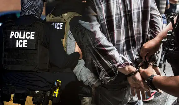 ICE, CBP y la policía podrían detener a un inmigrante con residencia permanente en Estados Unidos por este motivo