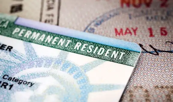 Green Card en Estados Unidos: esto recomienda USCIS sobre viajar fuera del país si tienes la residencia permanente