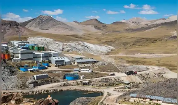 Hochschild vende su mina de plata Arcata a Sierra Caraz y priorizará activos clave en Ayacucho