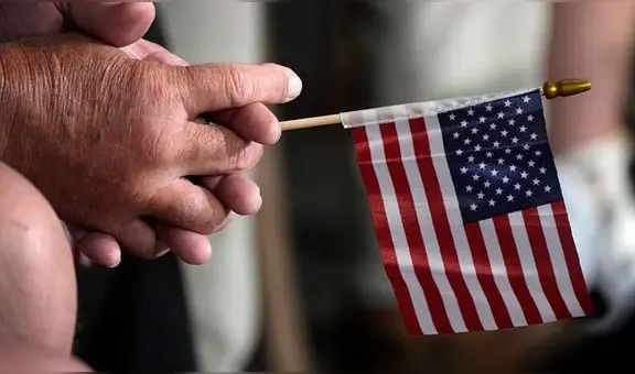 USCIS 2025: la regla 50/20 te permitirá obtener la ciudadanía estadounidense sin rendir el examen de inglés