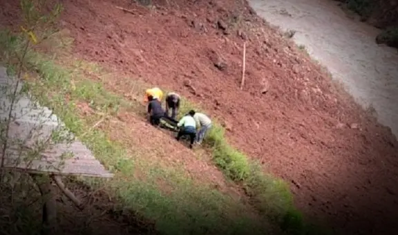 Tragedia en Huánuco: enorme huaico sepulta camioneta llena de pasajeros dejando cinco fallecidos y cuatro heridos