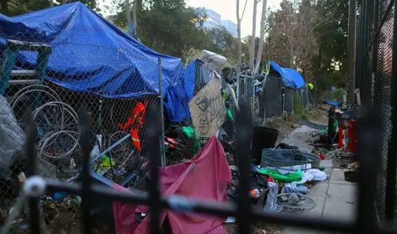 Alcalde de California propone arrestar a quienes rechazan repetidamente el refugio: “la falta de vivienda no puede ser opción”
