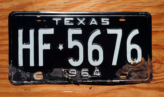 Texas implementa nueva ley que cambia las reglas para las placas de vehículos: lo que necesitas saber