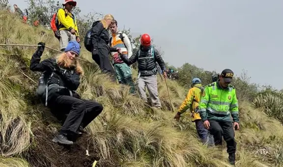 Cusco: rescatan a 26 turistas atrapados por un derrumbe camino a la laguna de Humantay