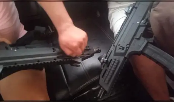 AR-15, el polémico rifle semiautomático utilizado por extorsionadores en Trujillo