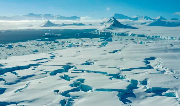 Científicos revelan un mapa de cómo se vería la Antártida sin hielo con sus valles y montañas