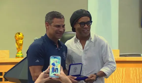 Miami otorga la Llave de la Ciudad a Ronaldinho para reconocer su impacto en el futbol mundial: "Me encanta estar aquí"