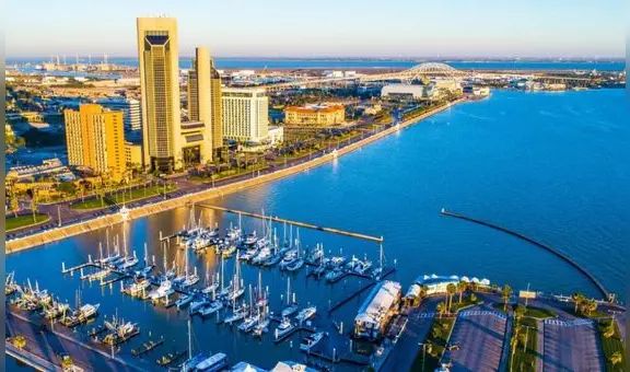 Muy buenas noticias para viajeros: el maravilloso pueblo de Texas que tiene hermosas playas y te permite vivir con US$1.500