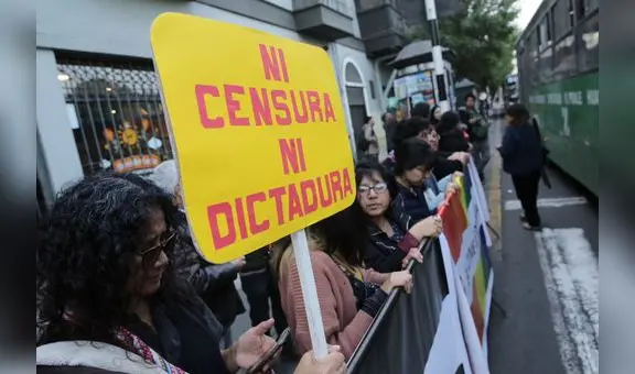 Colectivo de artistas se pronuncia: "Basta de violencia, corrupción y dictadura"