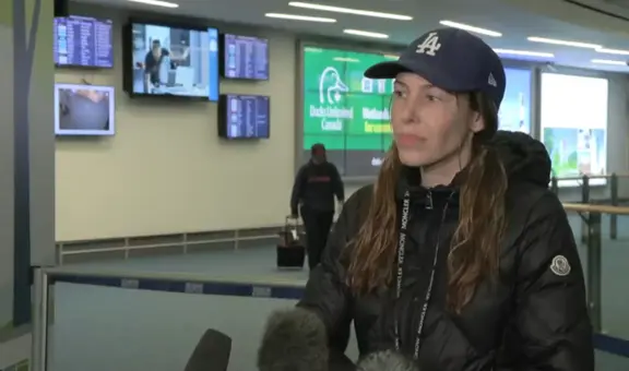 La actriz canadiense de 'American Pie' denuncia trato "inhumano" tras ser detenida 12 días por ICE en la frontera de EEUU