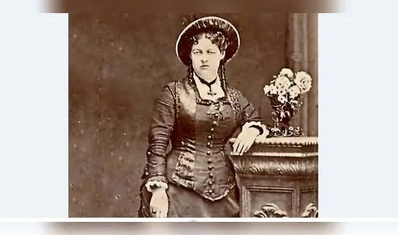 ¡A quemar los libros de Clorinda Matto de Turner!