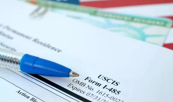 Trump y su mala noticia para inmigrantes en EEUU: USCIS obligará a mexicanos a presentar el Formulario I-485 si quieren la residencia