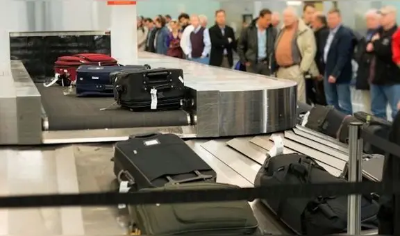 Esta aerolínea de EEUU permitirá llevar hasta 2 maletas sin cobros extras: podría ser permanente, según su director ejecutivo