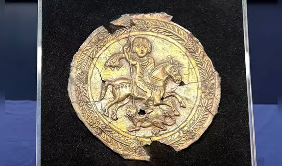 El valioso medallón que Estados Unidos entregó a España tras aparecer en una subasta de US$210.000 en Nueva York