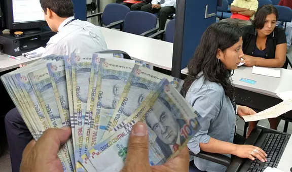 ¿Qué trabajadores públicos cobran sueldos y pensiones en abril, según cronograma de pagos del Banco de la Nación?