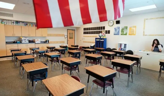 Aprueban eliminar ley estatal de Florida que obligaba a comenzar las clases más tarde