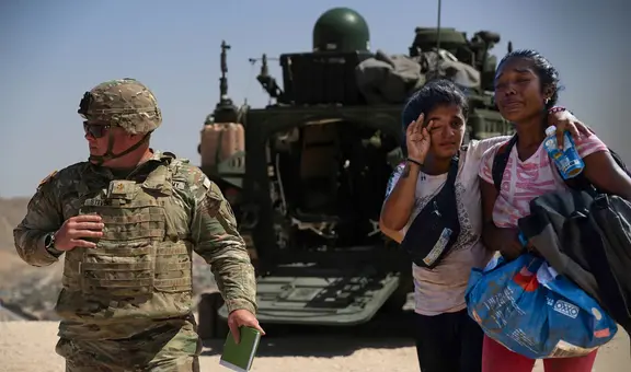 Crece la alerta entre inmigrantes por despliegue de vehículos blindados del Ejército de EEUU en la frontera con México