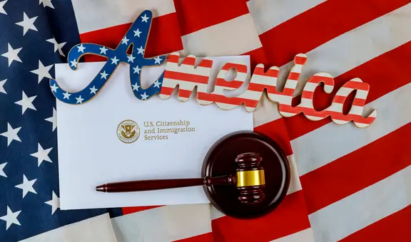 Ciudadanía americana: los desafíos que enfrentan los inmigrantes para naturalizarse en EEUU