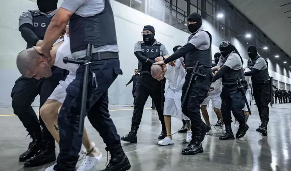 Venezolanos en EE. UU.: la polémica guía del Gobierno de Trump para identificar a miembros del Tren de Aragua