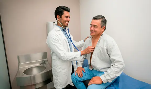 Nuevo proyecto de ley ampliaría la cobertura de salud a inmigrantes sin estatus legal en este estado de EEUU